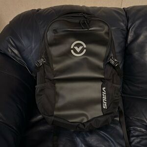 Virus weightlifting backpack